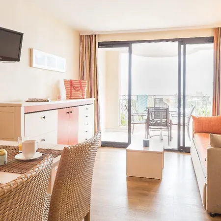 Francia Ii Apartmanhotel